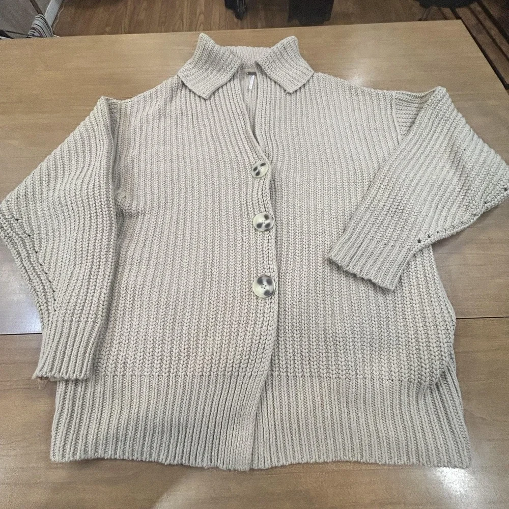 Free People Cardigan Sweater Womens XS Petite Beige Collared Chunky Knit Button